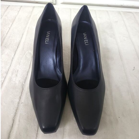 Vaneli Vidor Heels in Navy - Size 9.5M - Picture 3 of 10